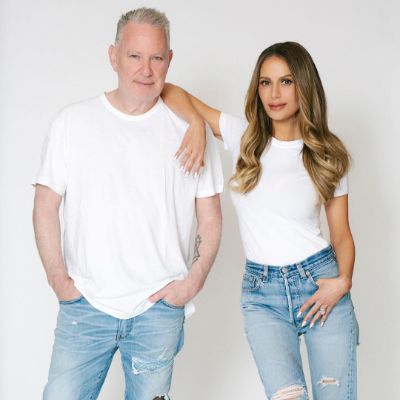 Dorit Kemsley is married to Paul Kemsley.